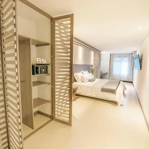  Hotel Torre Poblado