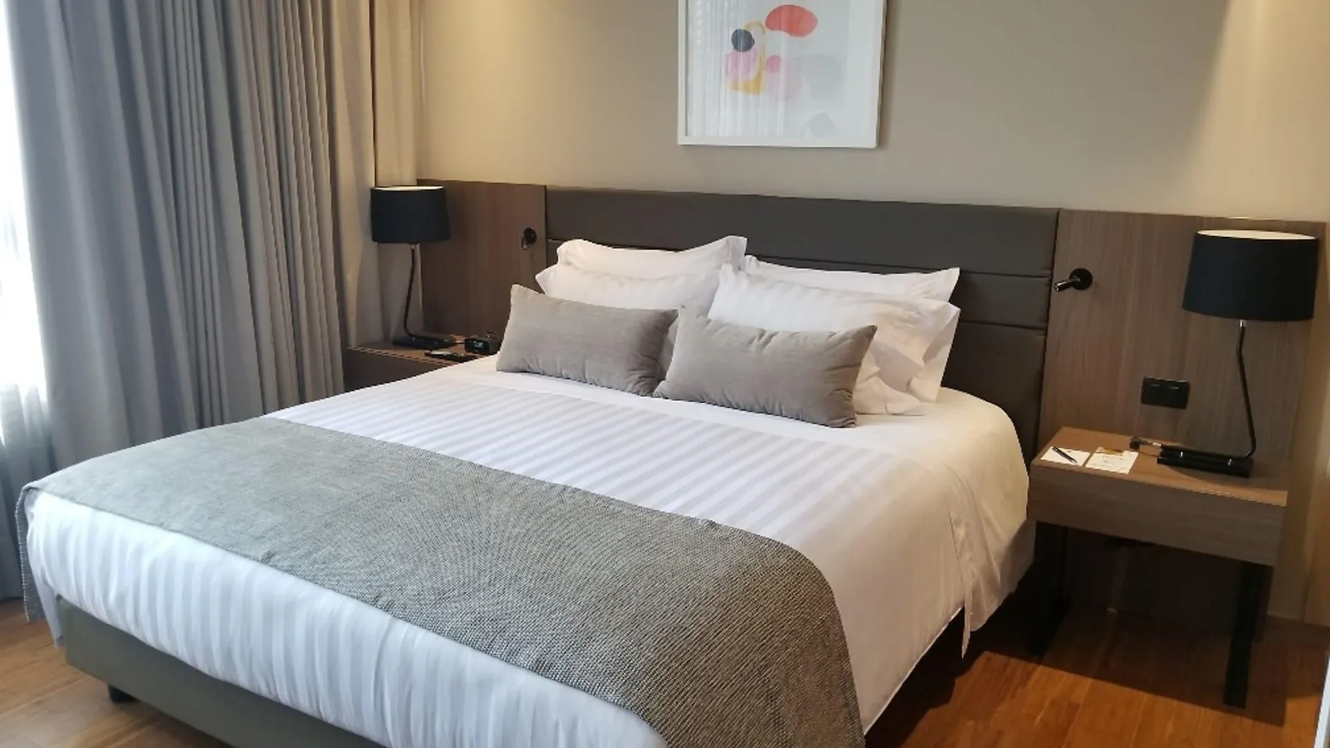 Estelar La Torre Suites Medellín Kolombiya