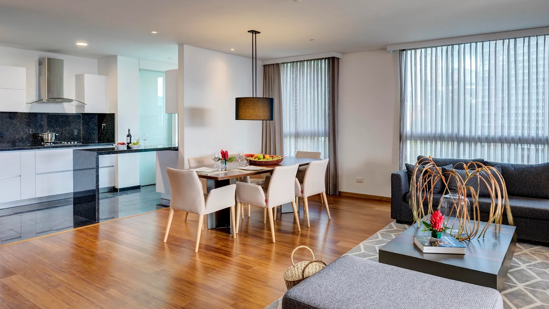 Estelar La Torre Suites Medellín Hotel