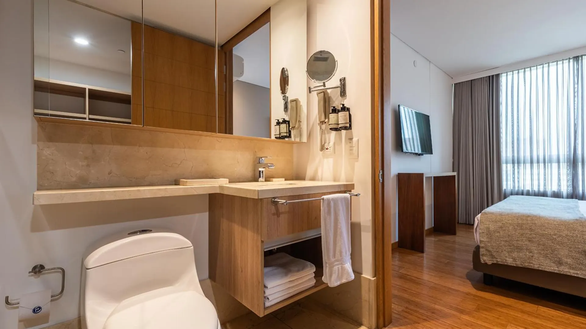 Estelar La Torre Suites Medellín